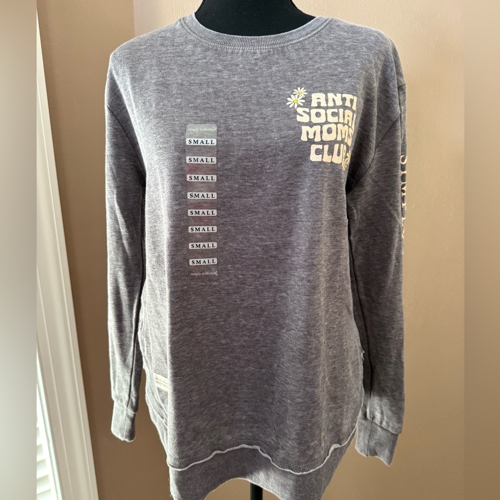 Simply Southern Women’s Anti Social Mom Club Sweatshirt in Gray